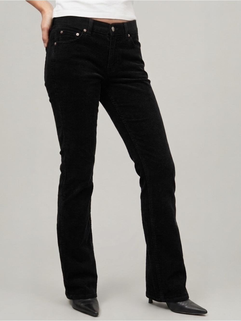 New Vintage Levi’s 516 Boot Cut Pants Size 4/6 Black Corduroy Canada